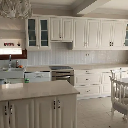 Sifne Yali'da 4 9kisi Yatak Kapasite Manzarali *