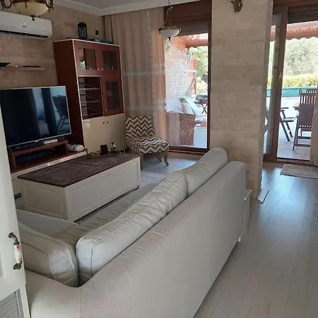 Sifne Yali'da 4 9kisi Yatak Kapasite Manzarali