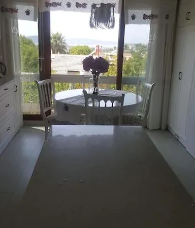 Sifne Yali'da 4 9kisi Yatak Kapasite Manzarali Сasa de vacaciones Çeşme