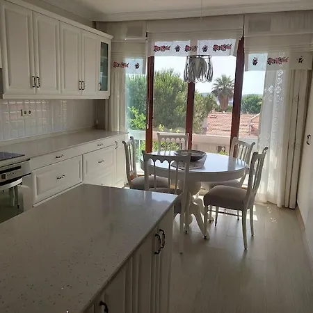 Sifne Yali'da 4 9kisi Yatak Kapasite Manzarali בית נופש Çeşme