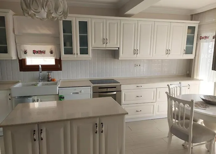 Sifne Yali'da 4 9kisi Yatak Kapasite Manzarali *