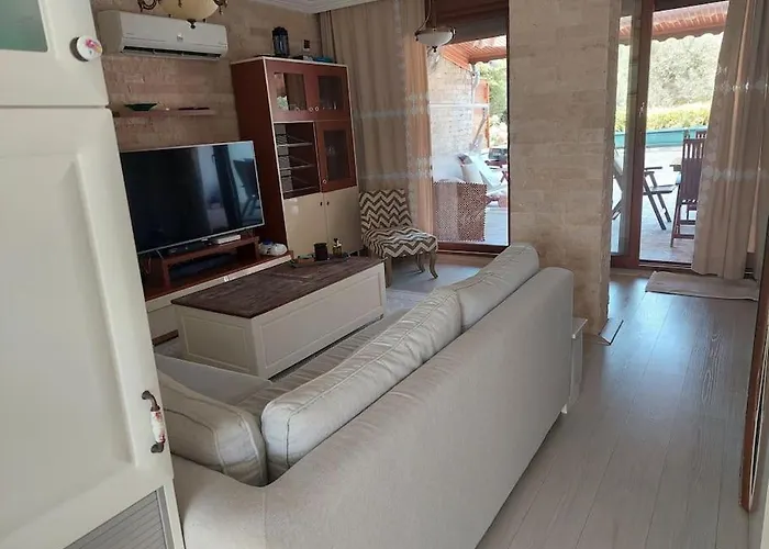 Sifne Yali'da 4 9kisi Yatak Kapasite Manzarali 度假居 Çeşme