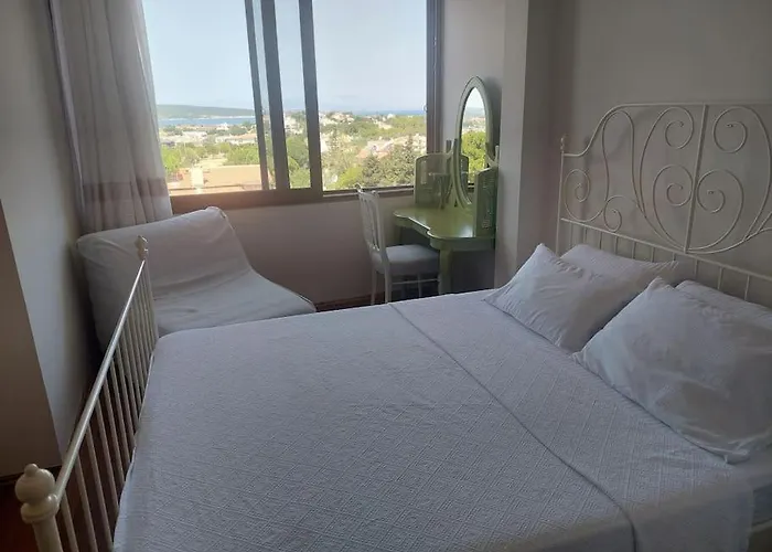 Sifne Yali'da 4 9kisi Yatak Kapasite Manzarali Çeşme