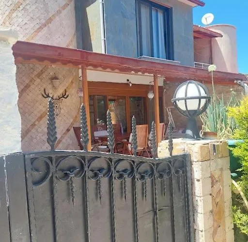 Sifne Yali'da 4 9kisi Yatak Kapasite Manzarali Semesterbostad *