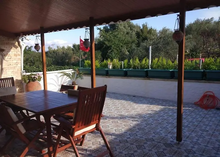 Sifne Yali'da 4 9kisi Yatak Kapasite Manzarali 度假居 Çeşme